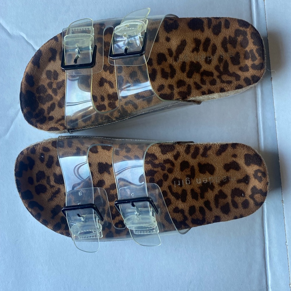 Madden Girl Goldiie Clear Lucite Leopard Print Slide Sandals Size 5.5
